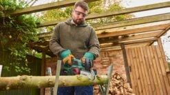 Bosch UniversalChain 18 18V Li-Ion Accu Kettingzaag Set (1x 2,5Ah Accu) - 200mm - 06008B8000 -Bosch 7b47c0908940ee8015e5002b22eaf27e