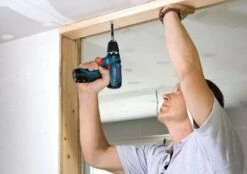 Bosch GSR 12V-15 12V Li-Ion Accu Boor-/schroefmachine Set (1x 4.0Ah + 1x 2.0Ah Accu) In Tas Incl. 39-delige Accessoireset - 0615990G6L -Bosch f93df8347843f1809e11e50940b28466